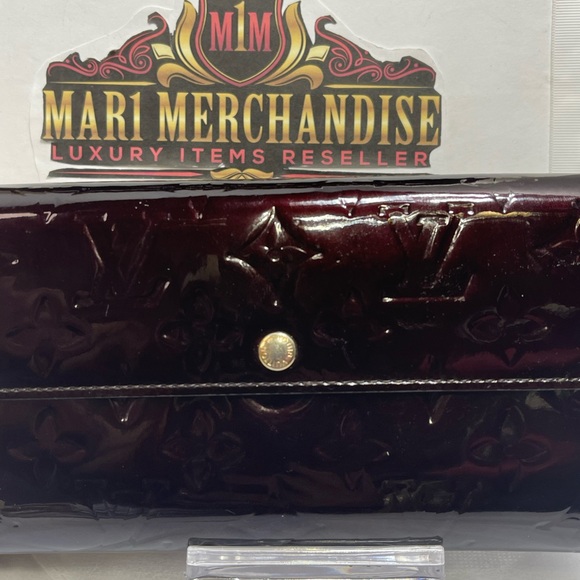 Louis Vuitton Sarah Wallet in Vernis Amarante , pre loved. Wallet only. - Picture 15 of 15